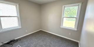 Cozy 2 Bedroom 1 Bathroom Bungalow now available for rent! Gallery 11