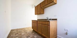 7120 S Wabash Gallery 21