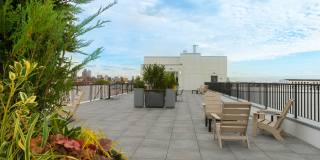 Graduate Pointe Gallery 123