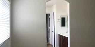 Beautiful 5 Bedroom 3 Bath in Surprise asking $2500.00 Gallery 35