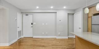 212-212 OAKWOOD Street SE Gallery 13