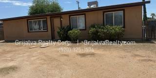 Eastside 4 Bedroom, 1.5 Bath House w/ Large Yard for Rent (Tanque Verde/Pantano) Eastside 4 Bedroom, 1.5 Bath House w/ Large Yard for Rent (Tanque Verde/Pantano) Gallery 1