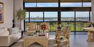 2450 Presidential Way Gallery 1