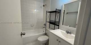 1137 NW 123rd Court Gallery 11
