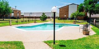 Cross Timbers at Grand Street Gallery 4