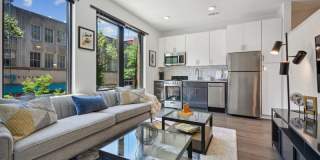 Link Apartments 4th Street Gallery 10