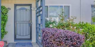 Charming 2BR Townhome in Hayward Charming 2BR Townhome in Hayward Gallery 3