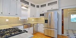 Beautiful 4-Bedroom 2-Bathroom Home Available Now! Gallery 11