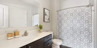 The Sixton Apartments Gallery 24