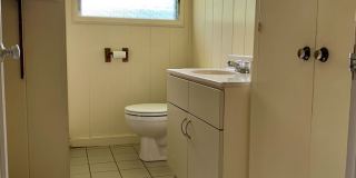 Charming Singe Family Home 3/1/2 with Spacious & Fenced Yard Gallery 14