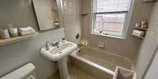 Charming 2 Bedroom 1 Bathroom now available for rent! Gallery 7