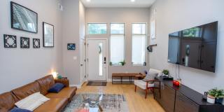 1815 INGERSOLL Street Gallery 10