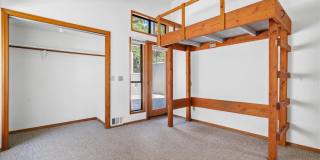 561 Luneta Drive 561 Luneta Drive Gallery 5