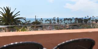 OCEAN VIEWS - 2BD/2.5BA Condo in the Heart of Oceanside Gallery 16