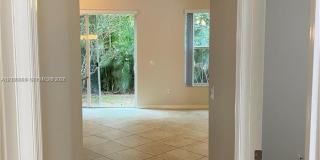 5236 SW 77th Way Gallery 4
