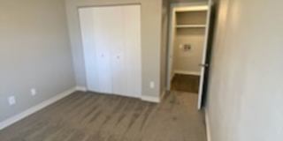 River Walk Apartments Gallery 418