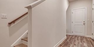 Room in 4 Bedroom Home at Tears Ln Gallery 17