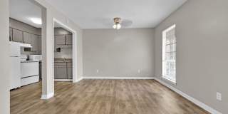 Westbury 1 bedroom 1 bath (downstairs) Gallery 1