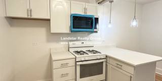 4418 North Whipple Gallery 7