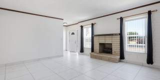 Concept Living with Large Enclosed Backyard & Modern Upgrades! Concept Living with Large Enclosed Backyard & Modern Upgrades! Gallery 5