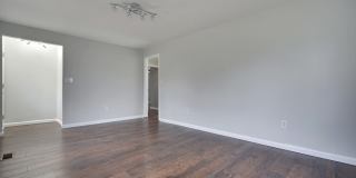 13 Swain Avenue Gallery 8