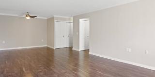 Huntington Square Gallery 40