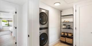 3827 E HAZELWOOD Street Gallery 27