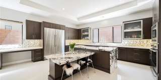 19 GARDEN RAIN Drive Gallery 9