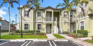 2934 SE 1st Dr, Unit 11 Gallery 1