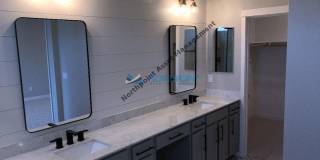 4 BR/2.5BA | Newly Renovated Single Family Home | 2-Car Covered Parking | Near Franklin Blvd! Gallery 26