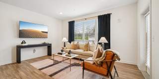 Colina Hillside Gallery 7
