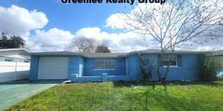 Spacious 2 Bedroom/2 Full Bath Home with Bonus Room!! Gallery 1