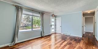 ***$500 Off First Months Rent** Remodeled 4 Bedroom 2 Bath House In Louisville! Gallery 6