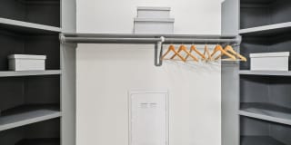 Revl Crockett Row Gallery 117