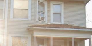 Spacious 5-Bedroom Home and/or Business Gallery 1