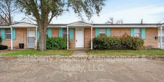 1204 NW 3rd Avenue Gallery 1