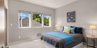 3bd/2.5ba Seattle Home Gallery 16