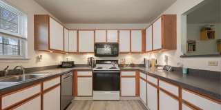 114 THAMES Drive Gallery 7