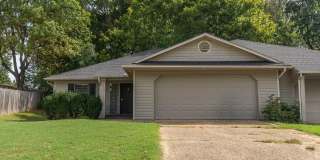 2 BR, 2 BA Duplex in East Fayetteville 2 BR, 2 BA Duplex in East Fayetteville Gallery 1