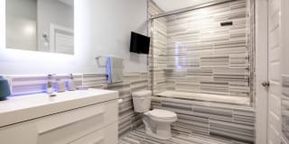 Kaufmann's Grand on Fifth Avenue Gallery 18