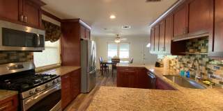 2/2 single family house with big yard near downtown and beach! Gallery 1