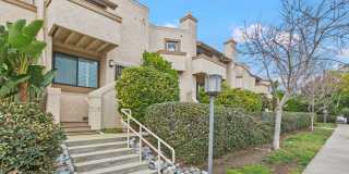 Woodlands South - La Jolla Townhome Gallery 1