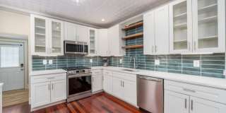 3-Bedroom, 1.5 Bathroom Townhouse in Heart of Hampden Gallery 11