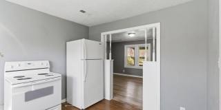 3 Bedroom | 1 Bathroom Home | PET FRIENDLY! Gallery 10