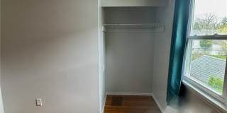 214 E Spruce Street Gallery 16