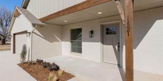1521 Cruce Street Gallery 39