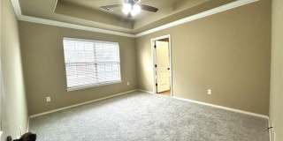 Craftsman style 3 bedroom 2 bath Home - Avail NOW! Gallery 15