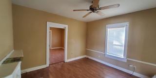 2917 Yale Ave Gallery 2