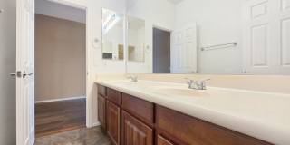 Beautifull & Spacious home with a pool in Rio Paseo Neighborhood of Goodyear! Beautifull & Spacious home with a pool in Rio Paseo Neighborhood of Goodyear! Gallery 36
