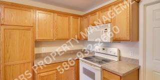 JUST REDUCED!!!   2 Bedroom 2 Bathroom Condo Gallery 9